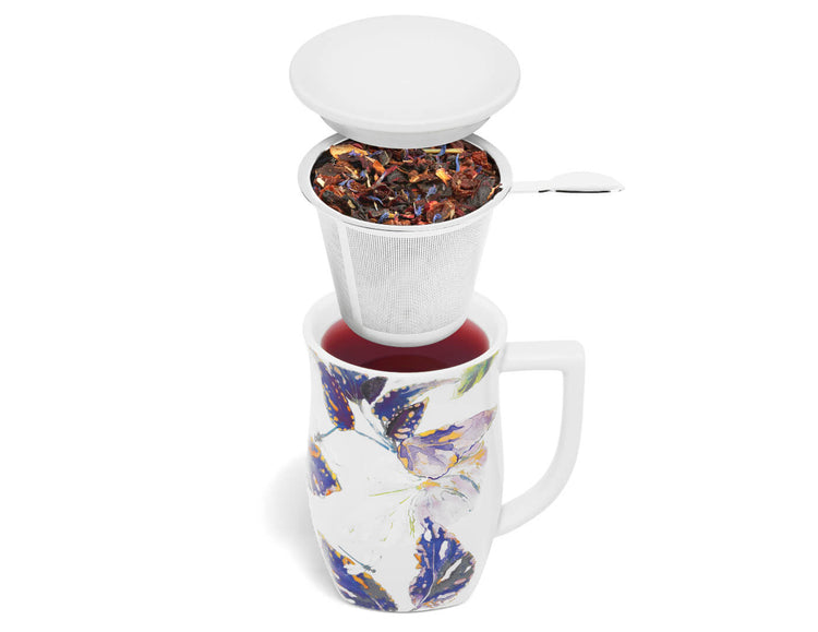 Demoiselle Fiore Steeping Cup, how to use, showing lid off, infuser filled with tea, and cup filled with steeped tea.