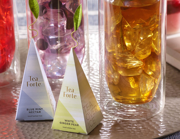 White Ginger Pear Tea Over Ice pyramid infuser